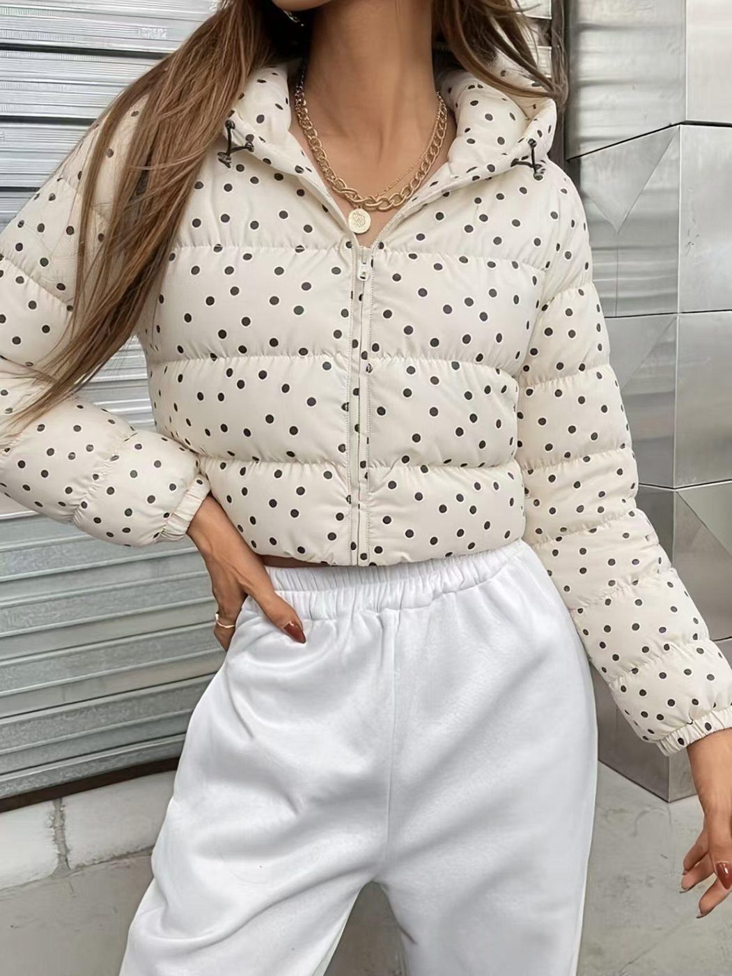 Polka Puffer in cream